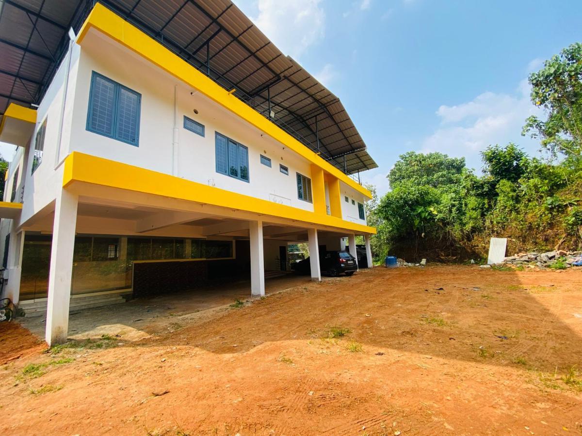 Erumely Central Homes Mundakāyam Exterior foto
